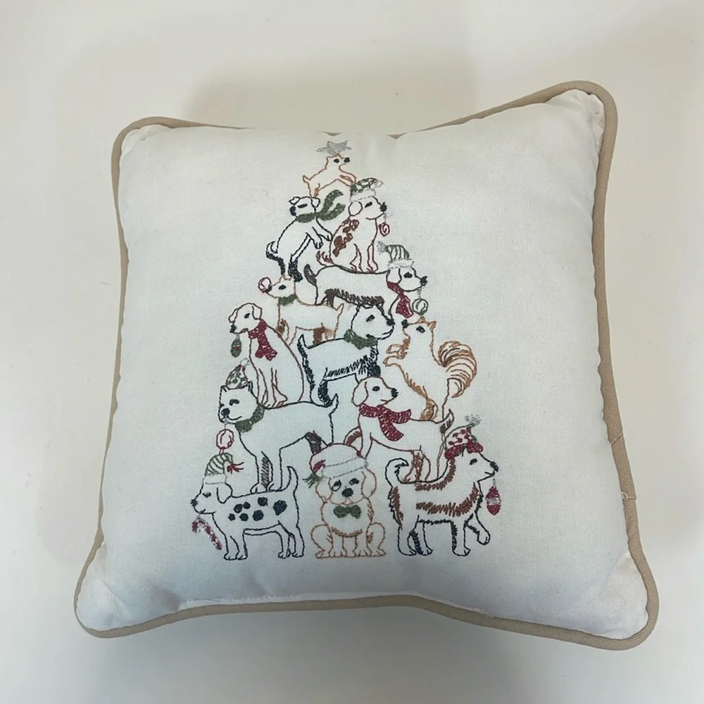 Small Accent Pillow Dog Holiday Tree